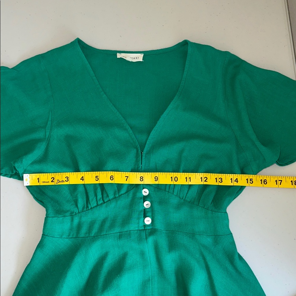 Iris Maxi Green High Low Dress with Button Detail Size 8. - Picture 9 of 16